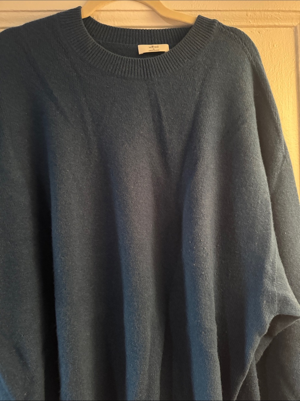 Wilfred Navy Blue Cashmere Crewneck Sweater